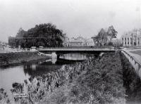 Avon River, Victoria Street Bridge with Provincial Chambers in the background [ca. 1888]