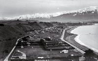The east end of Kaikoura township showing the Esplanade and Torquay Street [193-?]