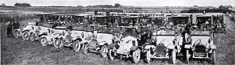 No. 1 Company, New Zealand Territorial Engineers leaving their camp at Marshland for Christchurch in taxicabs and motor cars 