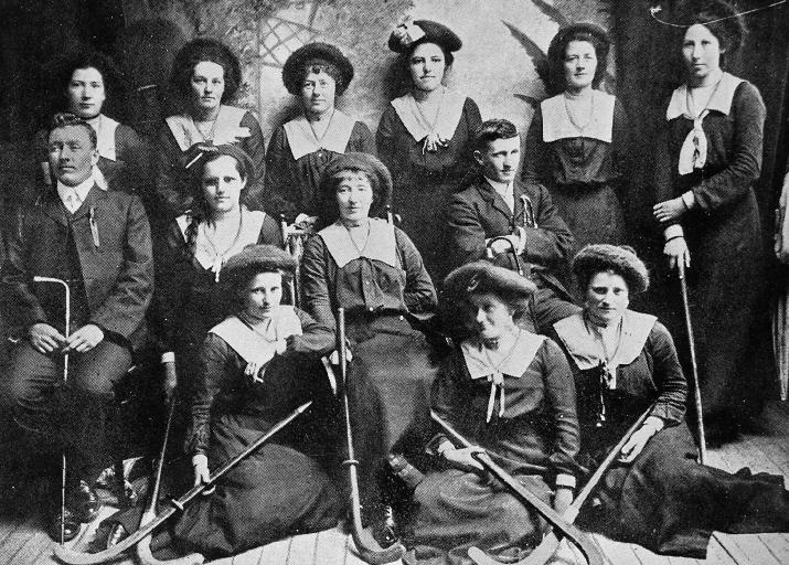 Waihora Ladies' Hockey Team, 1903.