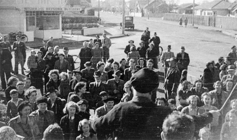 Celebrating victory over Japan (VJ Day, 14 August 1945), Normans Road, Bryndwr