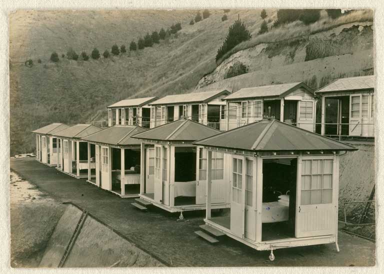 Image of Second floor & part of top row, women's shelters, Middle Sanatorium 1913
