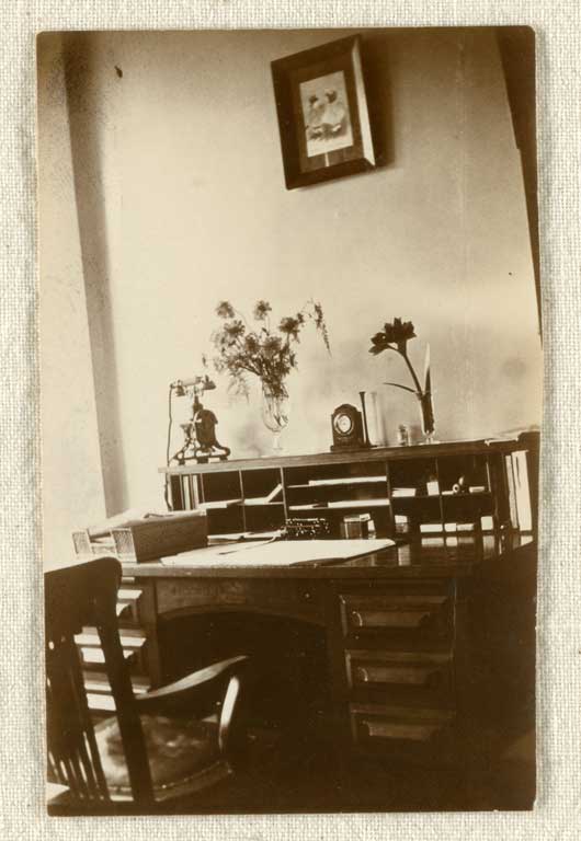 Image of Doctor's desk, Middle San 1918