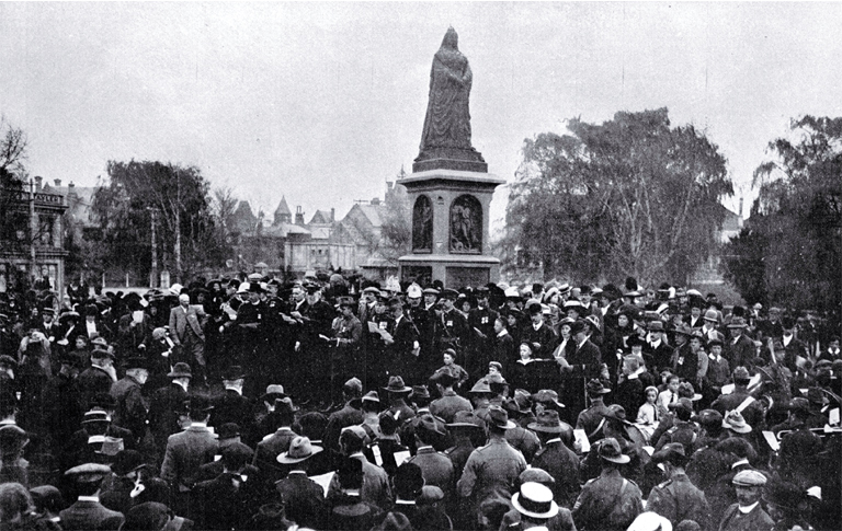 A memorial service for Canterbury officers and soldiers killed in the South African Boer War, Victoria Square, Christchurch 
