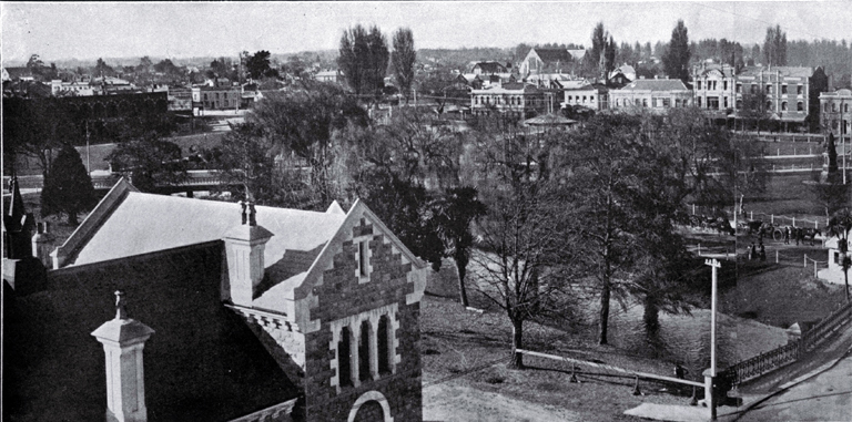 Victoria Square, Christchurch, 1910 : a panorama looking towards the north-east.