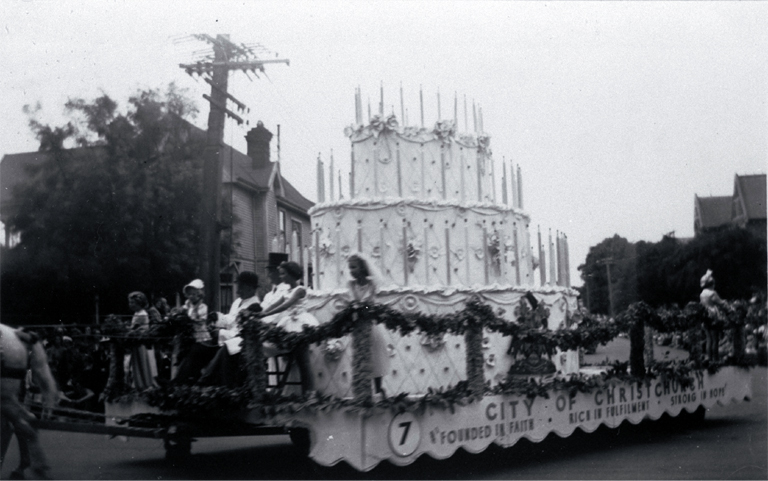 The Christchurch City Council's float in the One Hundred Years of Progress parade 