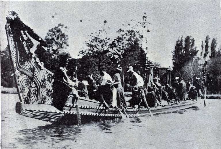 Mahutu’s war canoe Tehaere-tiki-tiki on Victoria Lake
