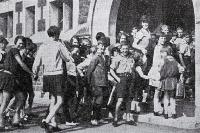 Photograph of School's in [1929]