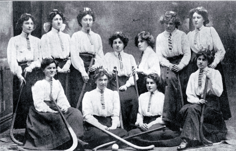 Digby's Ladies' Hockey Club : B Team, winners of the President's Competition, Christchurch.