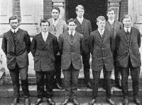 The diploma winners of 1913.