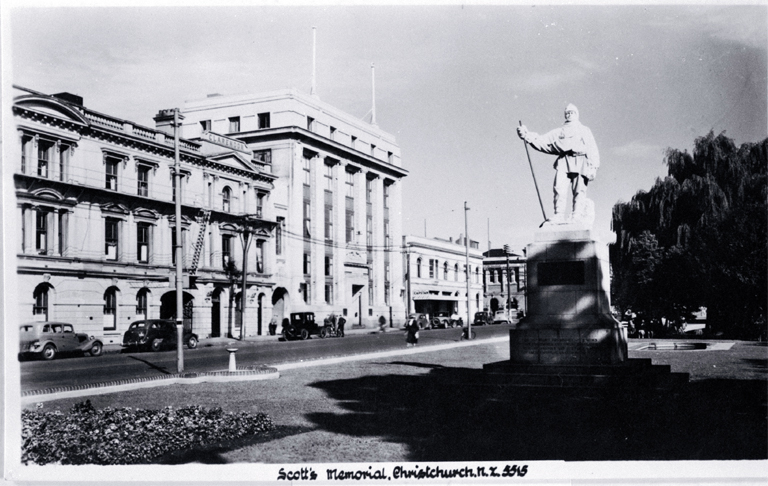Scott memorial, corner of Worcester Street and Oxford Terrace, Christchurch : the Clarendon Hotel can be seen on the left next to the Public Trust Office Scott memorial, corner of Worcester Street and Oxford Terrace, Christchurch : the Clarendon Hotel can be seen on the left next to the Public Trust Office