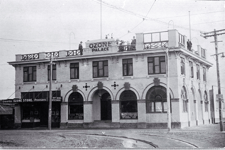 Ozone Caf&eacute;, here called the Ozone Palace 