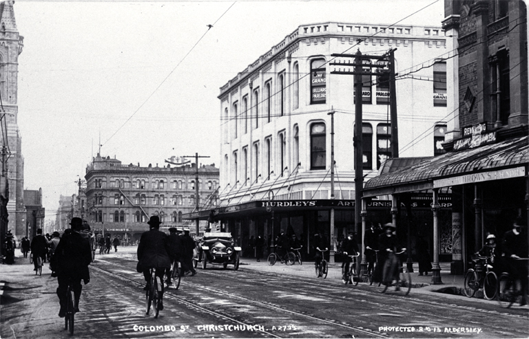 Cyclists and cars on Colombo Street, Christchurch 