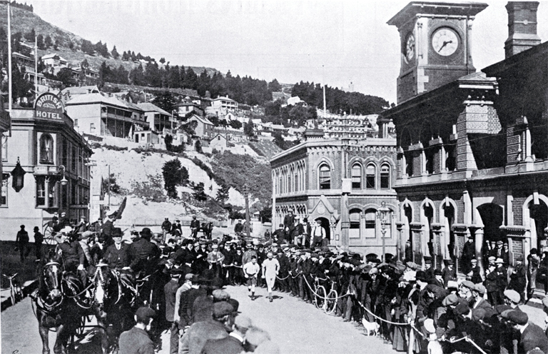 Go-as-you-please race from Lyttelton to Governors Bay and back, about thirteen miles