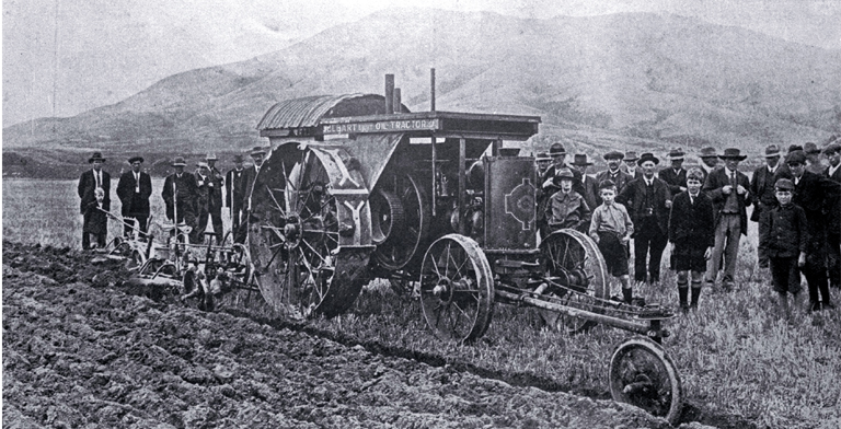 A trial of a Jelbart oil tractor at Mr C.H. Ensor's White Rock Station 