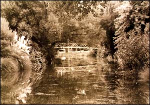 Bridge over the Opawaho (Heathcote River) at Aynsley Tce