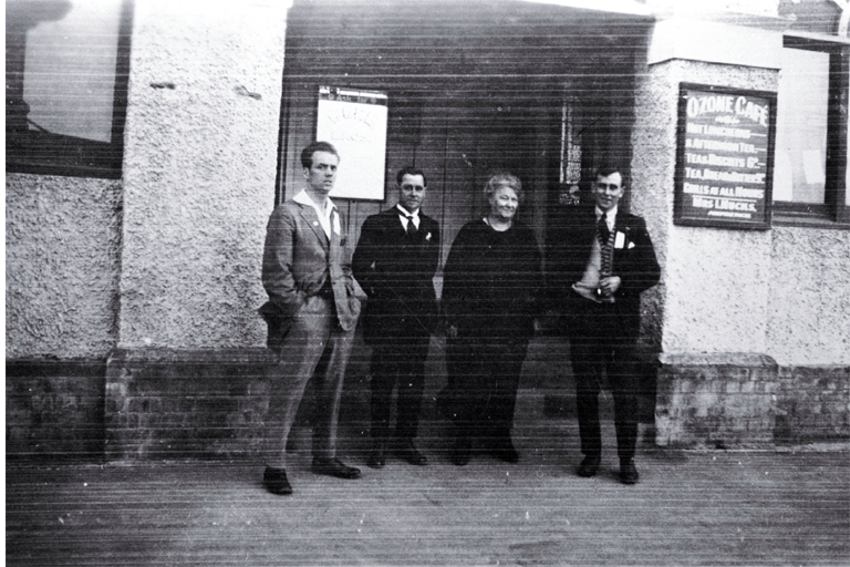 Isabella Hucks and unidentified men 