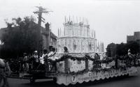 The Christchurch City Council's float in the One Hundred Years of Progress parade 