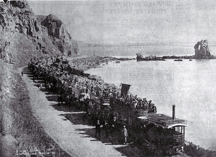 Steam trams on the way to Sumner 