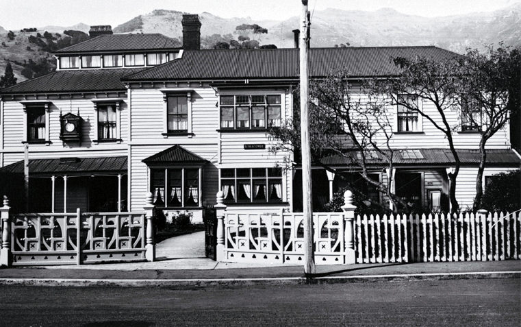 Ifracombe, formally Parker's House, was a private hotel that was on the corner of Beach Road and Church Street, Akaroa 