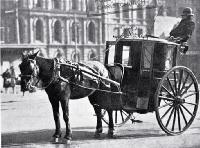 A hansom cab in Cathedral Square, Christchurch, waiting for customers 