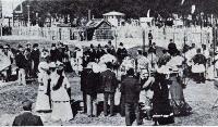 The Cook Islanders entertaining the party