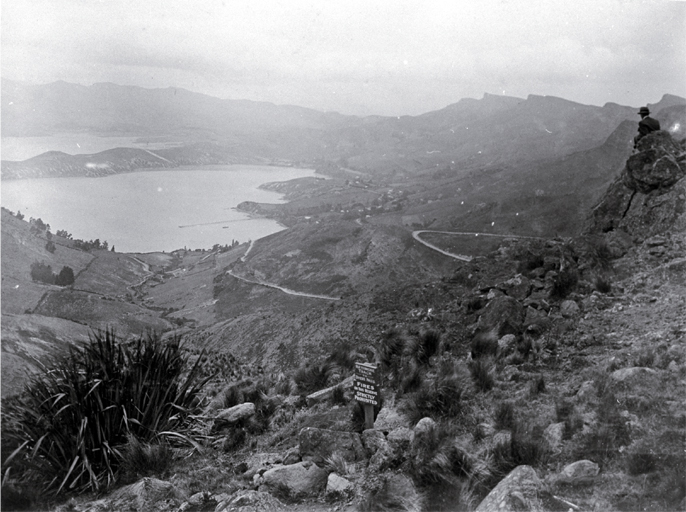 A view from Sugarloaf across Governor's Bay to Manson's Peninsula, Lyttelton Harbour at the beginning of the Rathmore track 